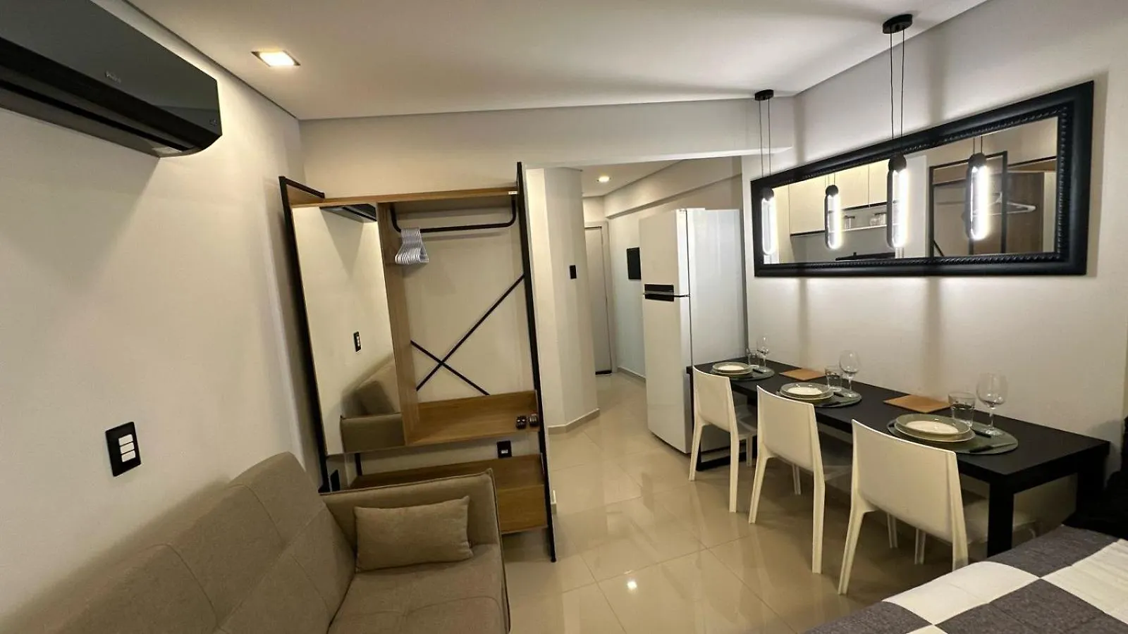Apartament Flat Dubai - Frente Roda Gigante - Piscina Frente Mar - Excepcional Balneário Camboriú